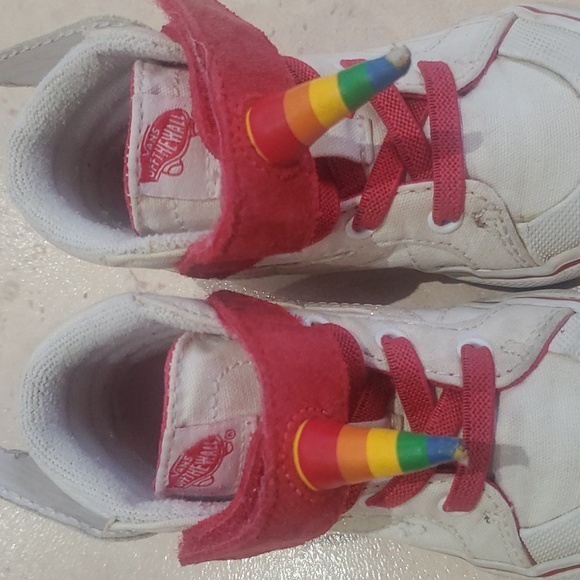 Lot of 3 Girl's Boots Size 5 and 6 - Picture 4 of 9